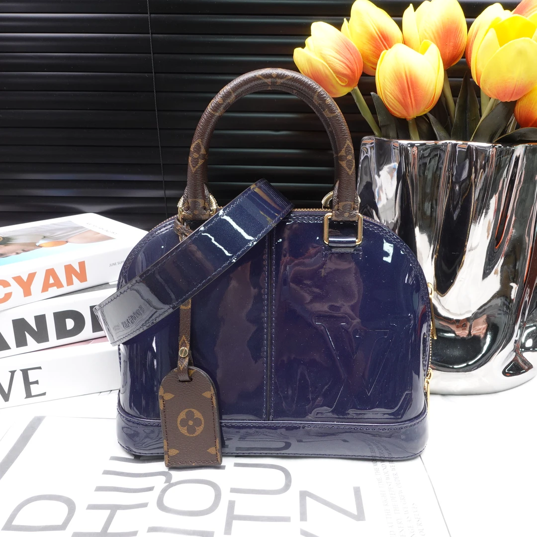 95新 LouisVuitton/路易威登 单肩包/T20157204