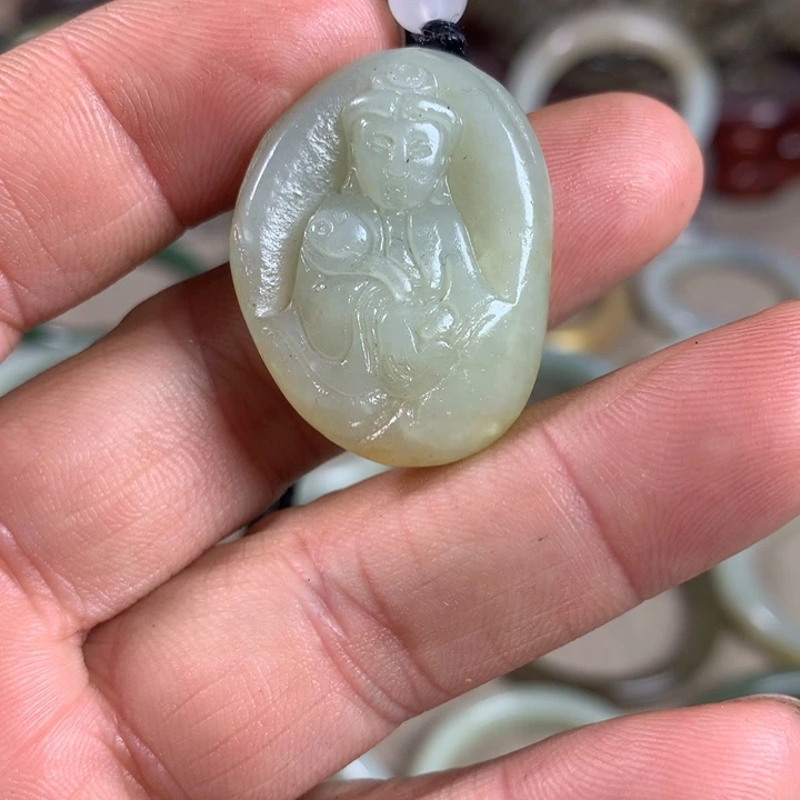 和田玉（糖玉）未镶嵌手镯