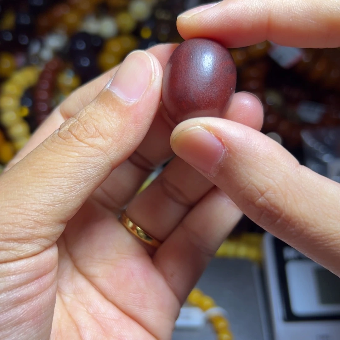 未镶嵌琥珀珠宝奇石31