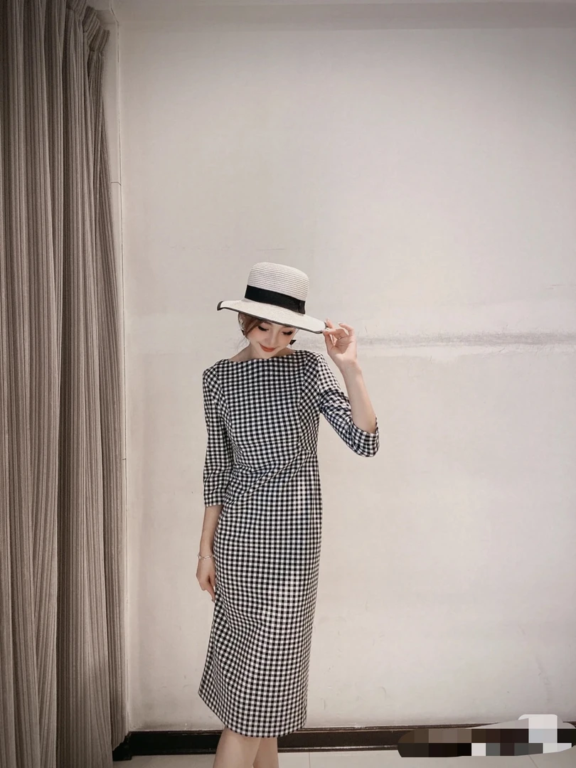 女装黑白格子收腰连衣裙1500284-4K19021