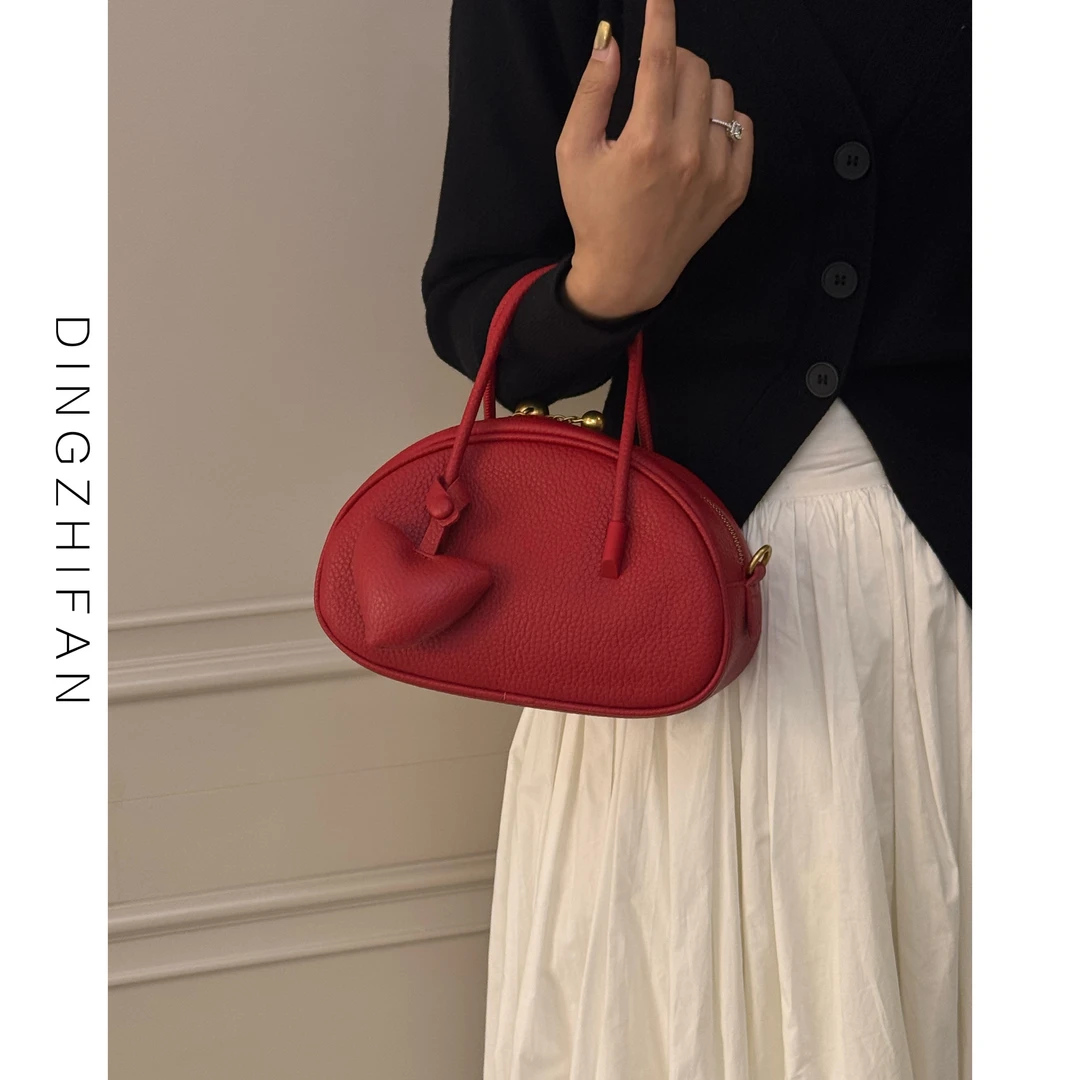 定制范 爱心红色保龄球包包女2025新款小众结婚手提斜挎包新娘包