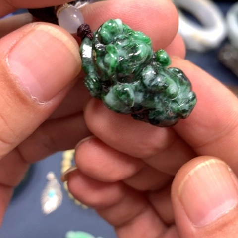 【闪购商品】颈饰未镶嵌翡翠心**惜