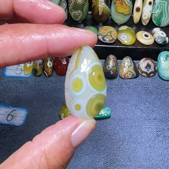 【闪购商品】未镶嵌玛瑙/玉髓珠宝奇石