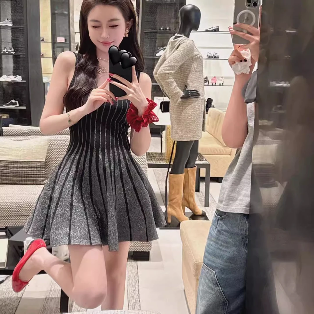 千金小香风银丝黑色收腰A字吊带针织连衣裙气质夏季新款名媛裙子