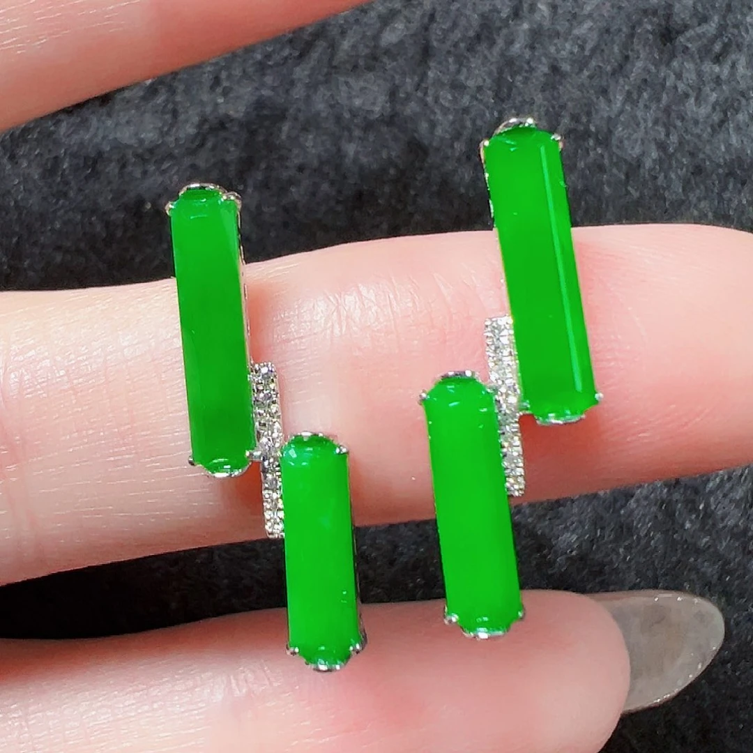 翡翠18K金镶嵌耳饰签收后24小时鉴赏期，过时不退