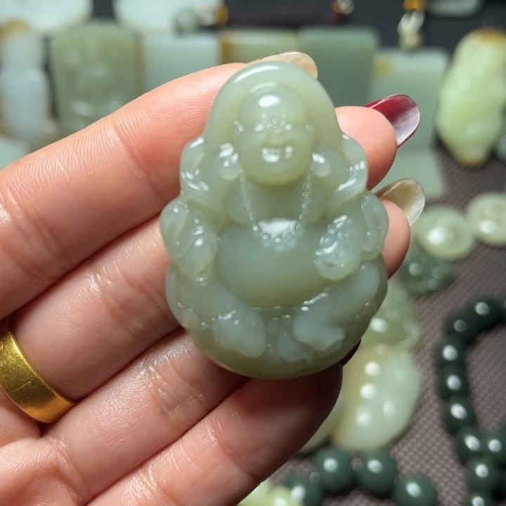和田玉（糖玉）未镶嵌挂件
