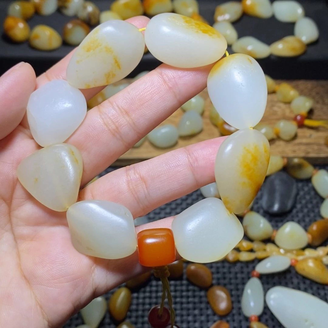 和田玉未镶嵌手链