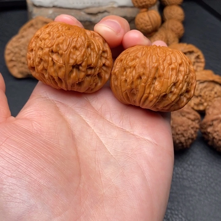 桃核把件尺寸41磨盘