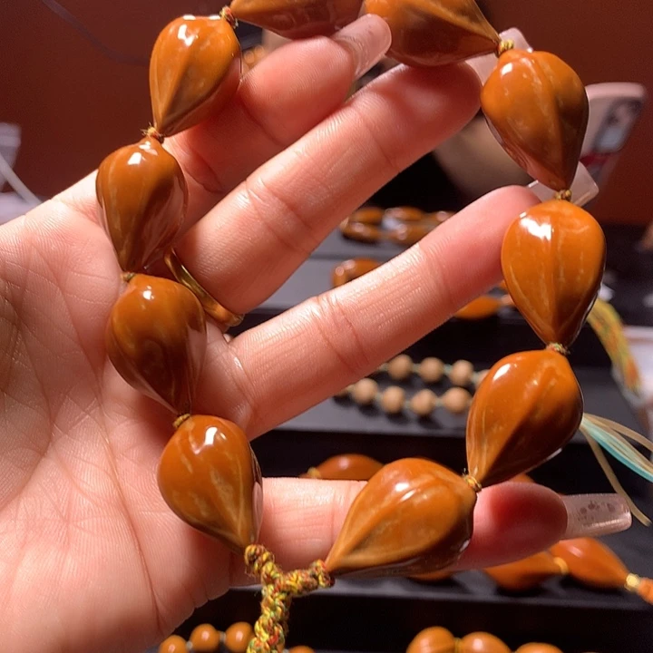 橄榄核手串/手链莉*安三花手串