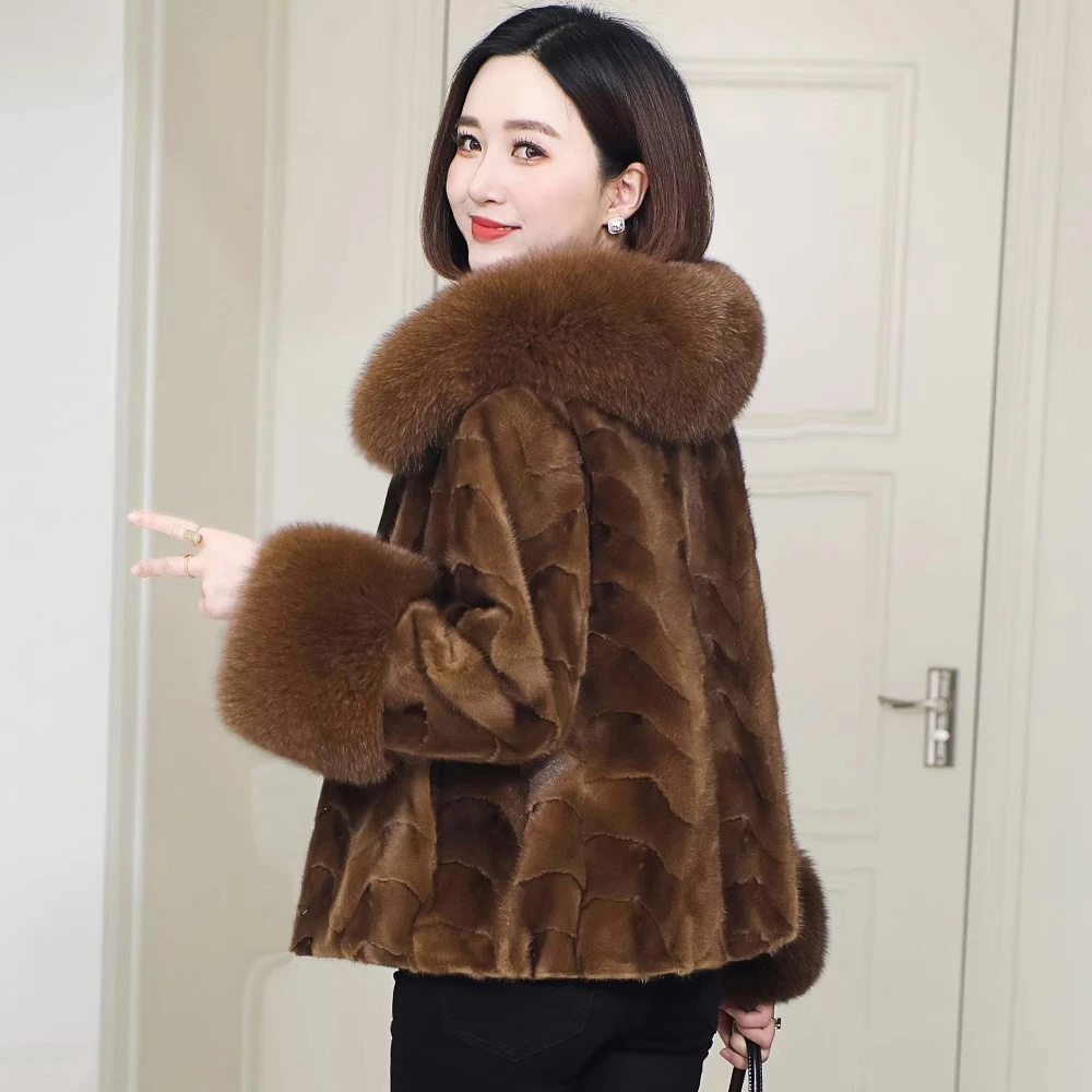 冬季新款水貂毛大衣女时尚设计感气质狐狸毛领显瘦皮草妈妈装外套