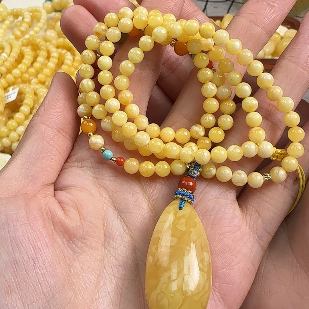 蜜蜡未镶嵌珠宝奇石