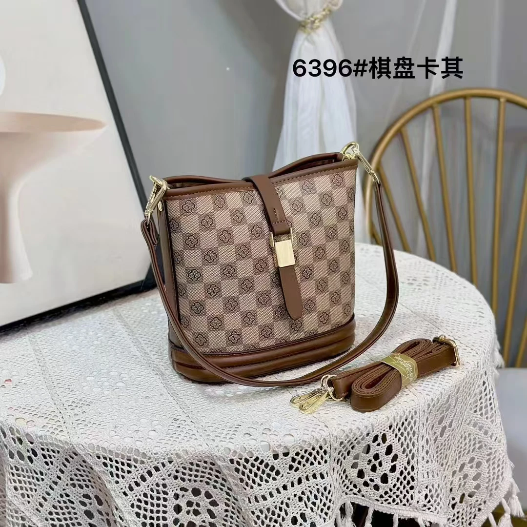 【618好物】轻奢风耐磨水桶形水桶包斜挎包千鸟格女士百搭棋盘格包