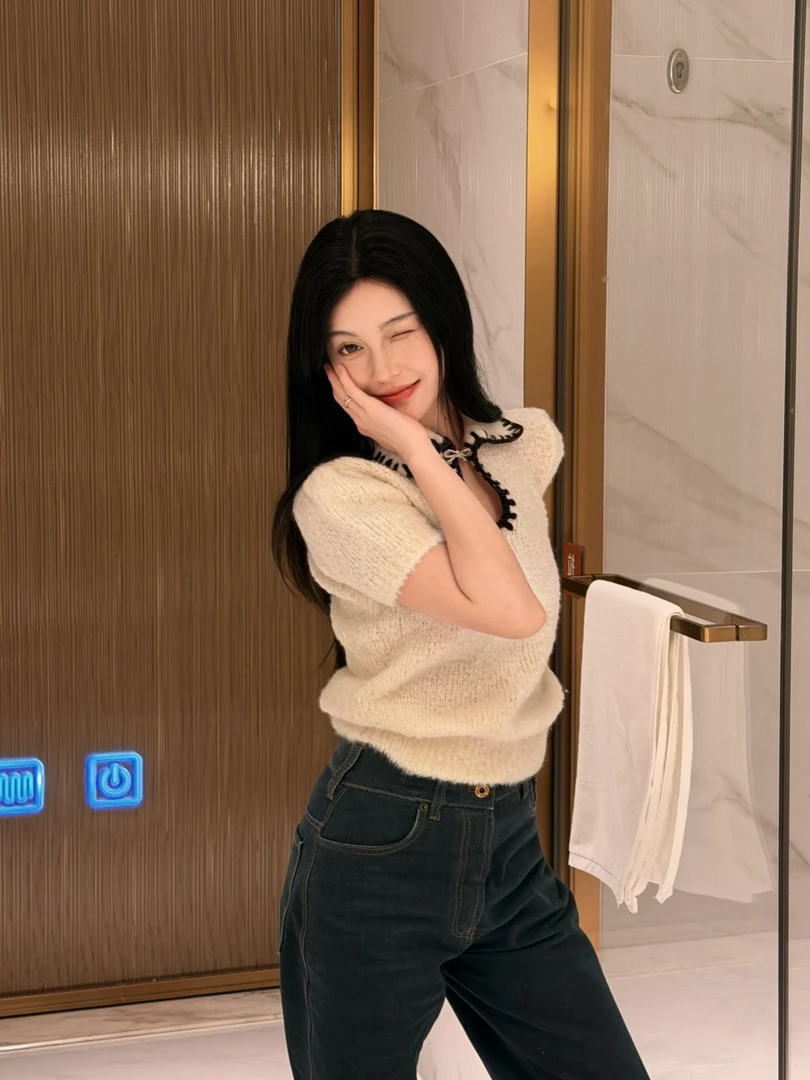 【相见时】韩系时尚短款针织上衣小翻领毛针织衫复古灰色牛仔裤套装