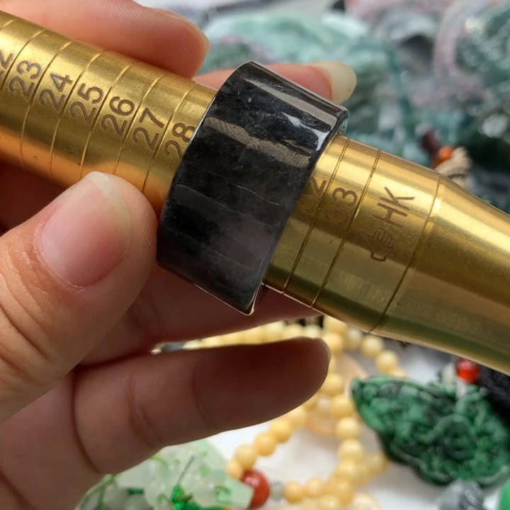 翡翠颈饰未镶嵌保真天然A货翡翠