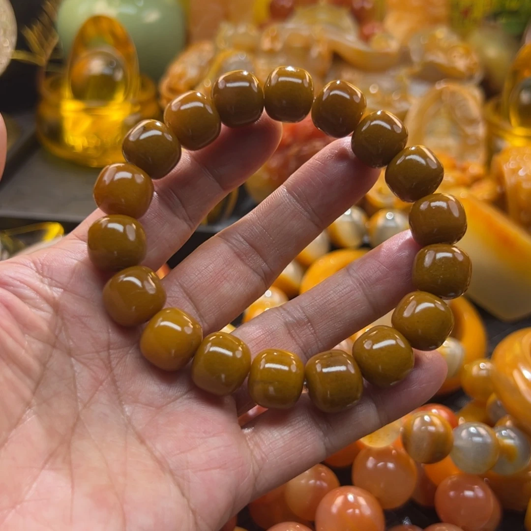 石英质玉未镶嵌颈饰