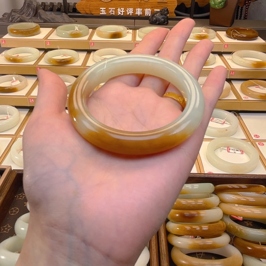 和田玉未镶嵌手镯16