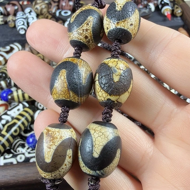 玛瑙/玉髓（覆膜）未镶嵌吊坠(赠链)