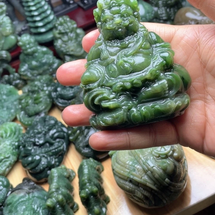 和田玉把件未镶嵌碧玉黄财神