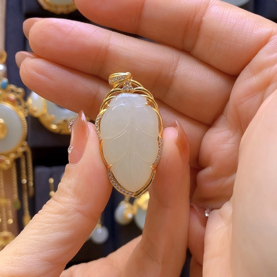 和田玉银S925镀金镶嵌颈饰