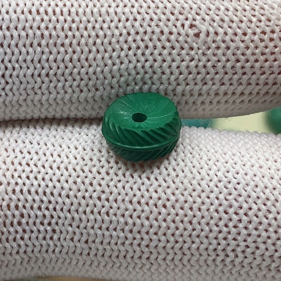 原生态老油绿羽毛扣卡10mm