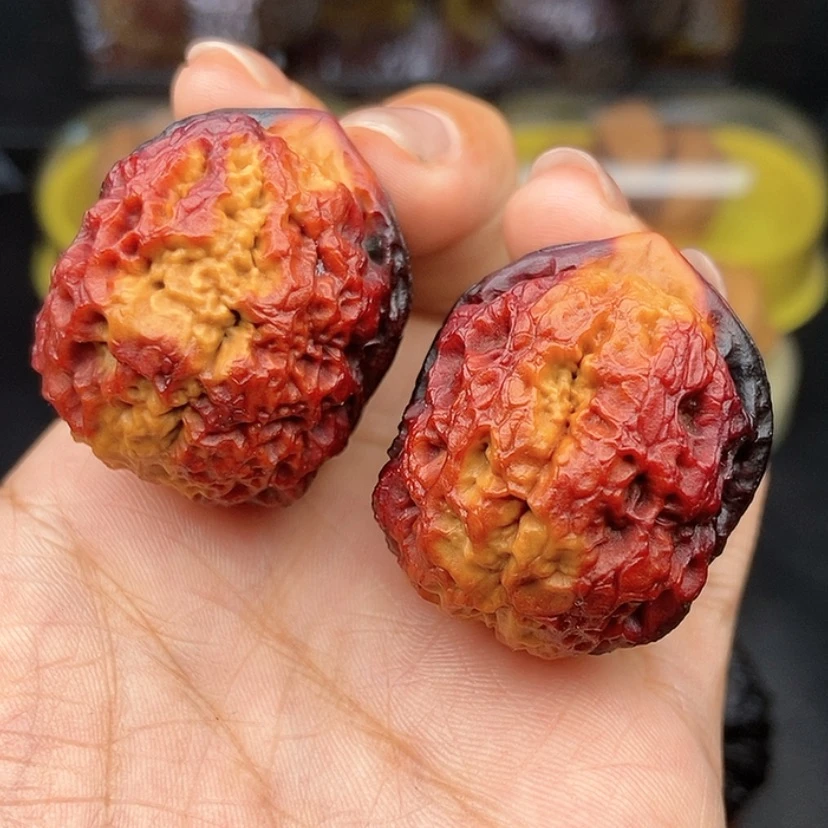 【闪购商品】文玩核桃把件37尺铁狮子球