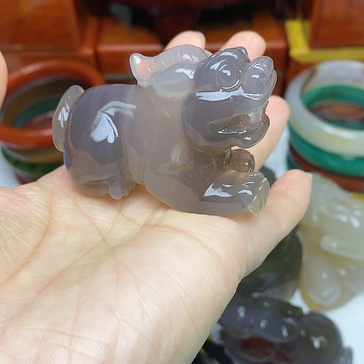 未镶嵌手把玛瑙/玉髓诚