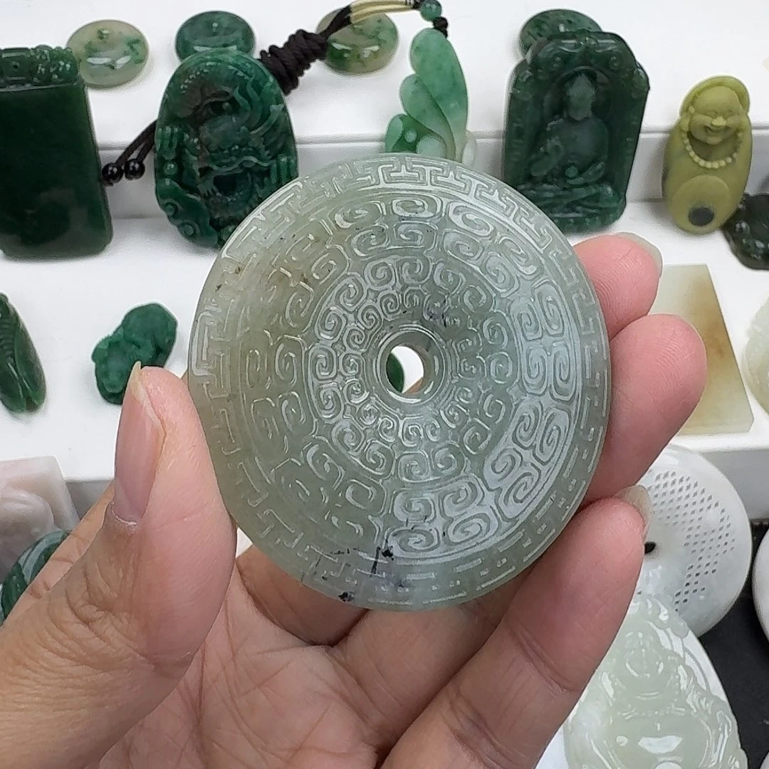 *****独山玉未镶嵌颈饰
