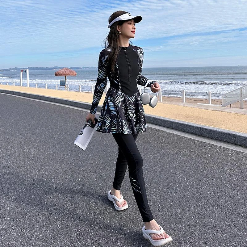 游泳衣女2025新款夏季防晒长袖长裤保守裙式遮肚显瘦大码连体泳装