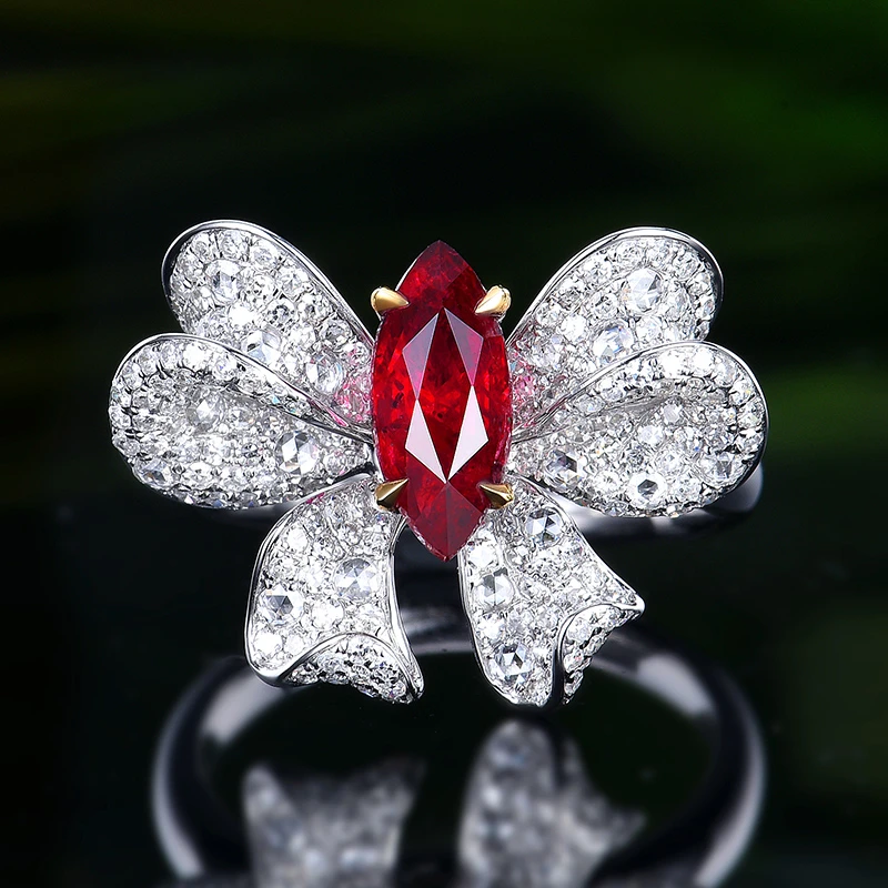 18K金镶嵌莫桑比克无烧鸽血红红宝石戒指气质红色轻奢时尚经典