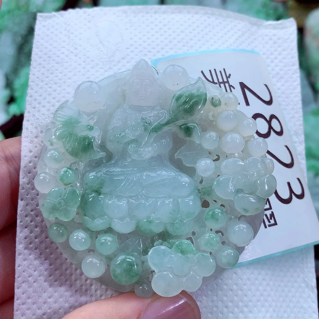 吊坠(不含链)未镶嵌翡翠