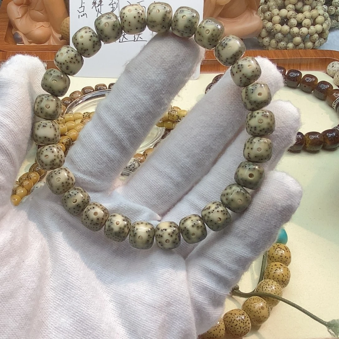 星月菩提吊坠a28------