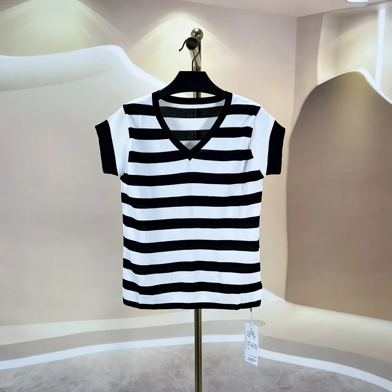 春夏新款时尚气质减龄T恤上衣 乐2031A