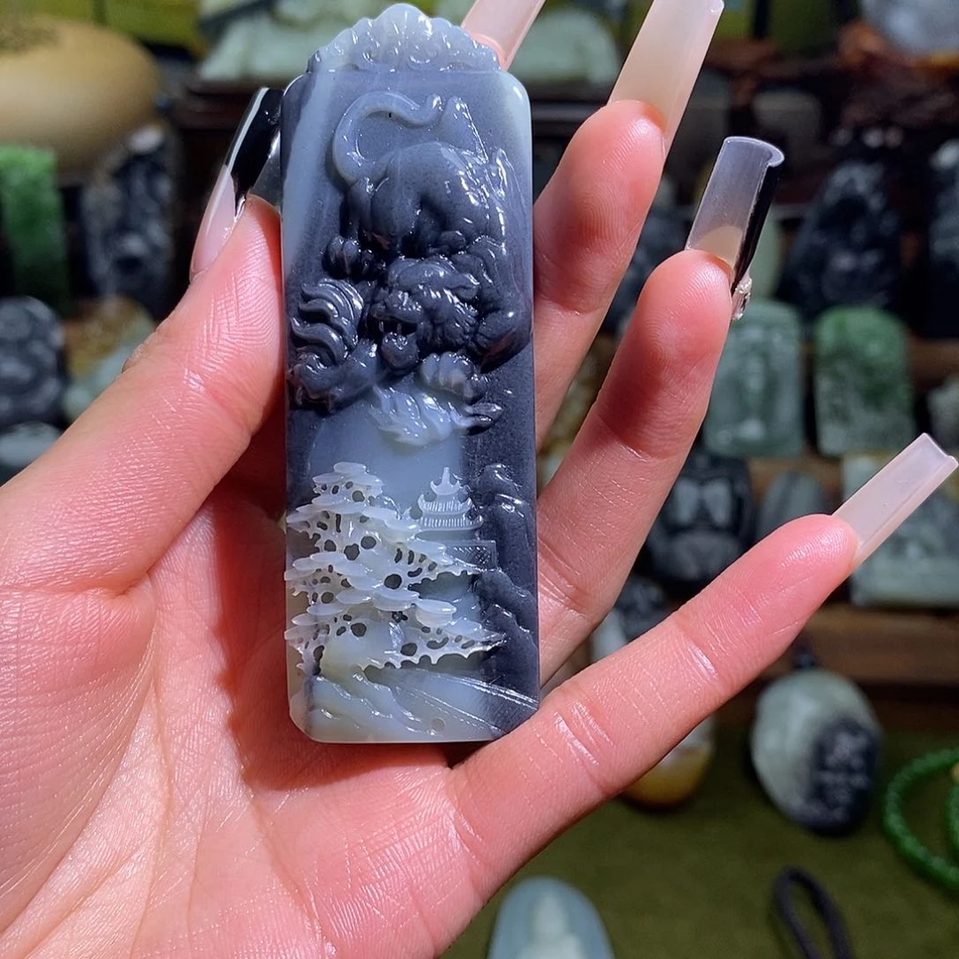 颈饰未镶嵌和田玉