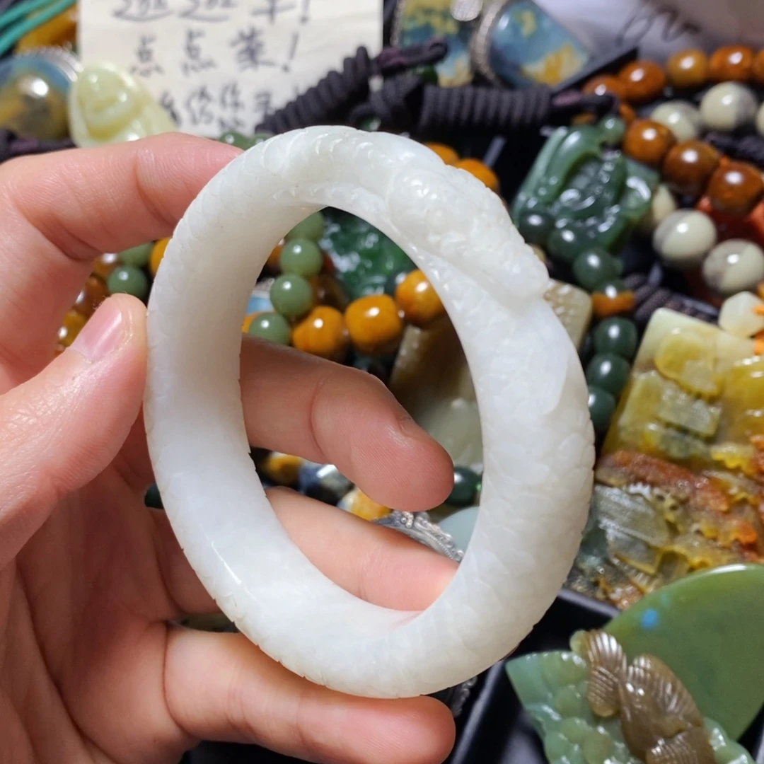 蛇纹石玉未镶嵌颈饰58口