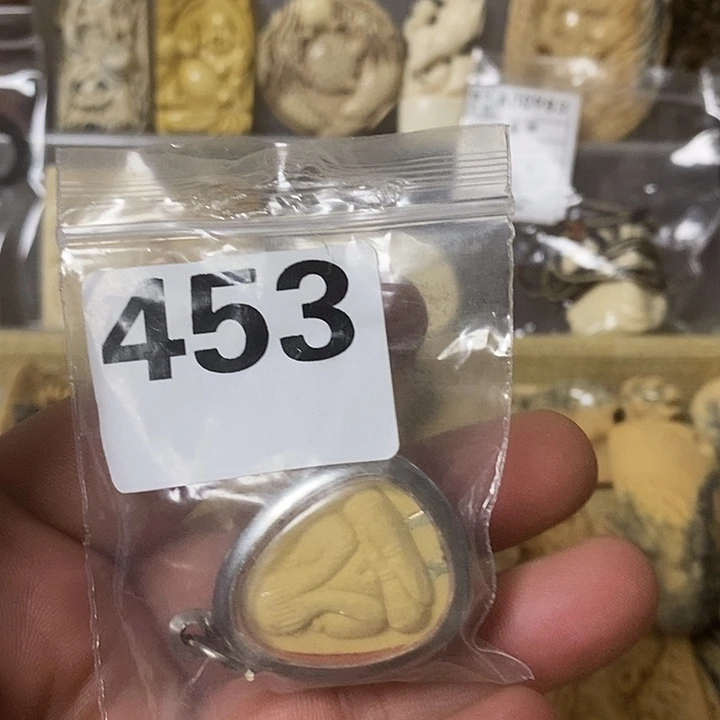 天然猛犸牙雕刻品