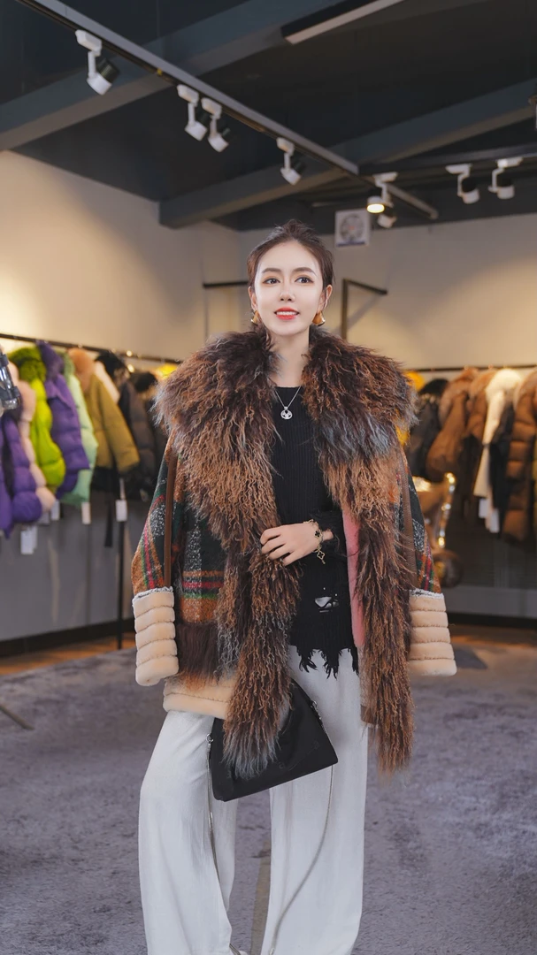 YJ【邢邢推荐】新款时尚皮毛一体外套SNQ-22032-1女士设计师秋冬
