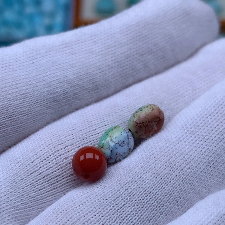 禄****南红玛瑙未镶嵌珠宝奇石