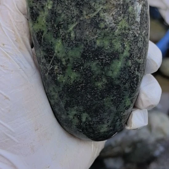 用***7藏玉药王石原石一个