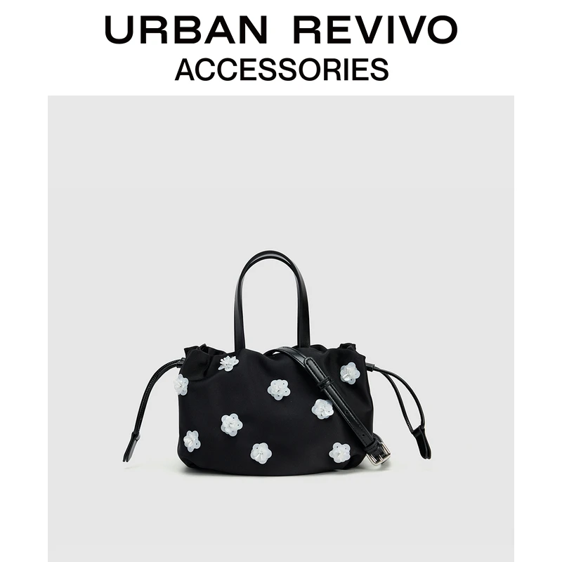URBAN REVIVO2025春季新款女士珠花新年战袍斜挎包UAYB50018