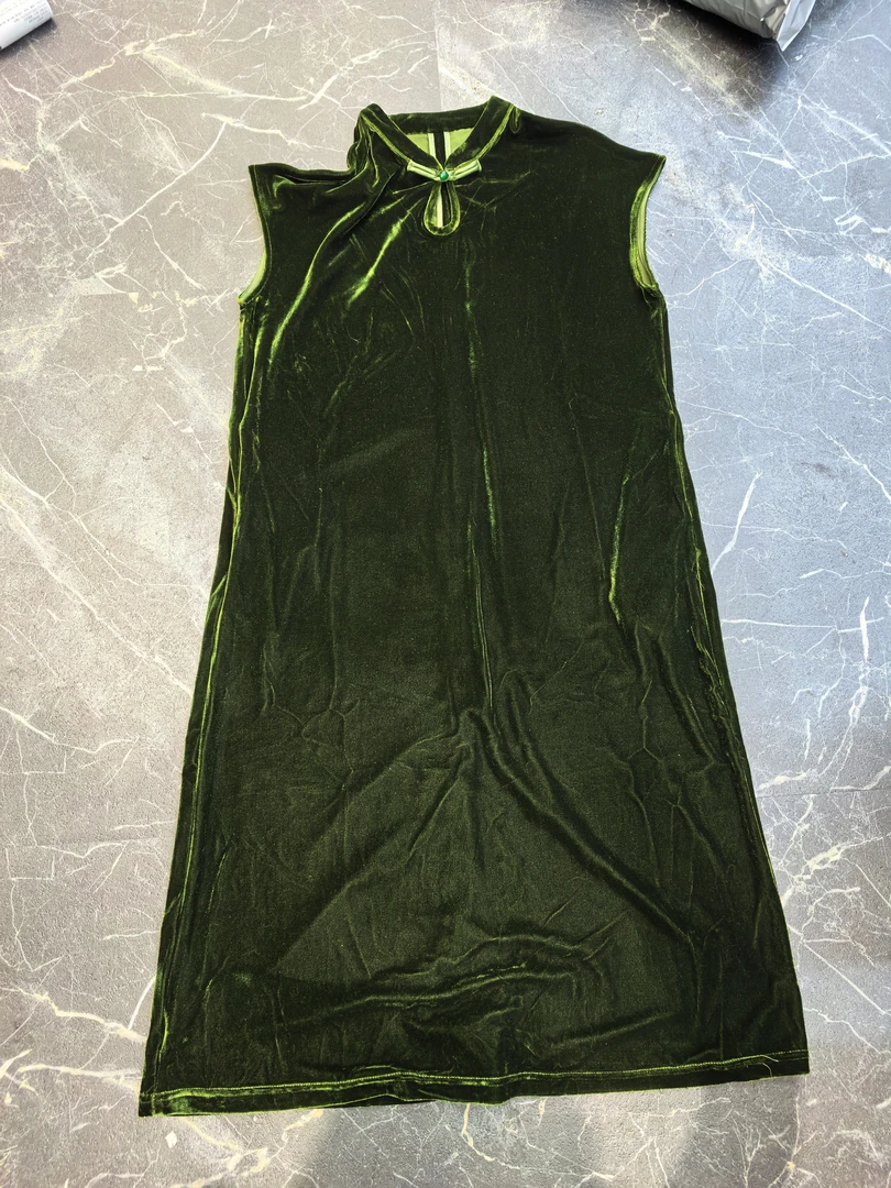 (飒爽推荐)国风丝绒升学宴旗袍