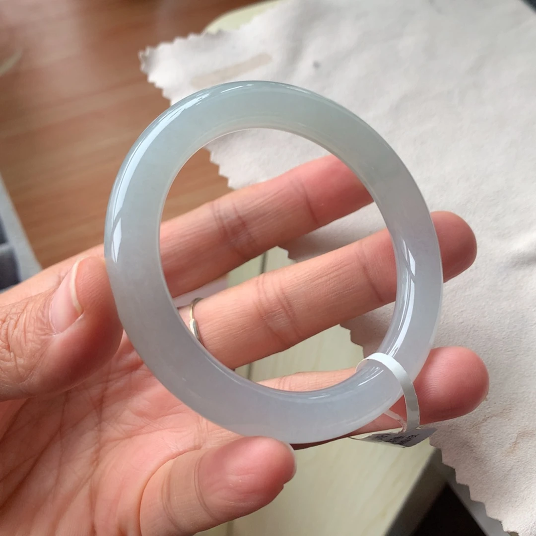 翡翠未镶嵌手镯29号