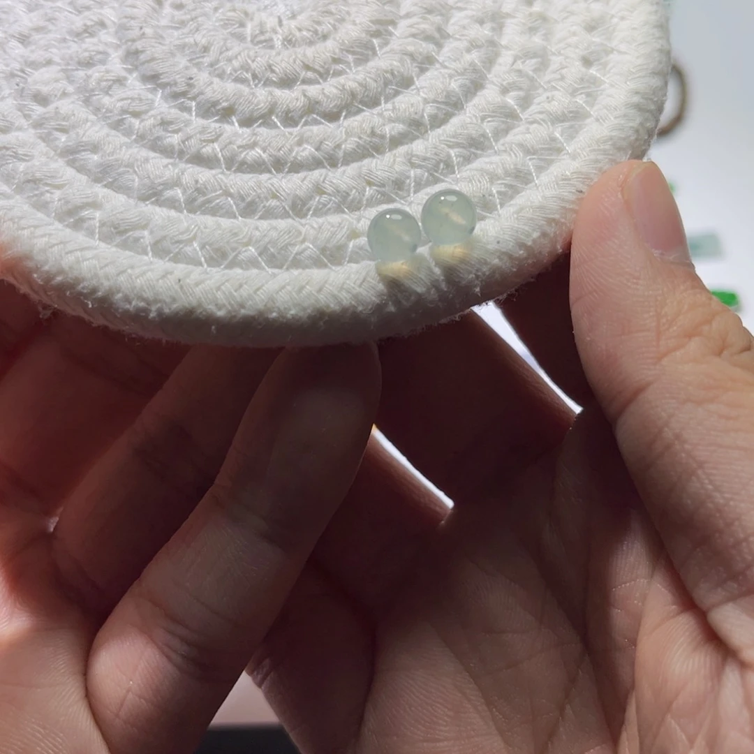 散珠翡翠裸石6.8-7mm