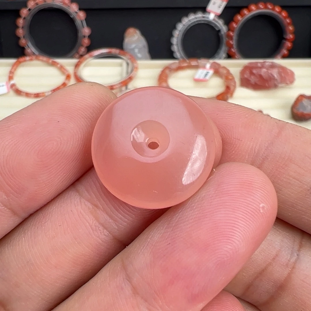 南红玛瑙未镶嵌颈饰平安扣20+