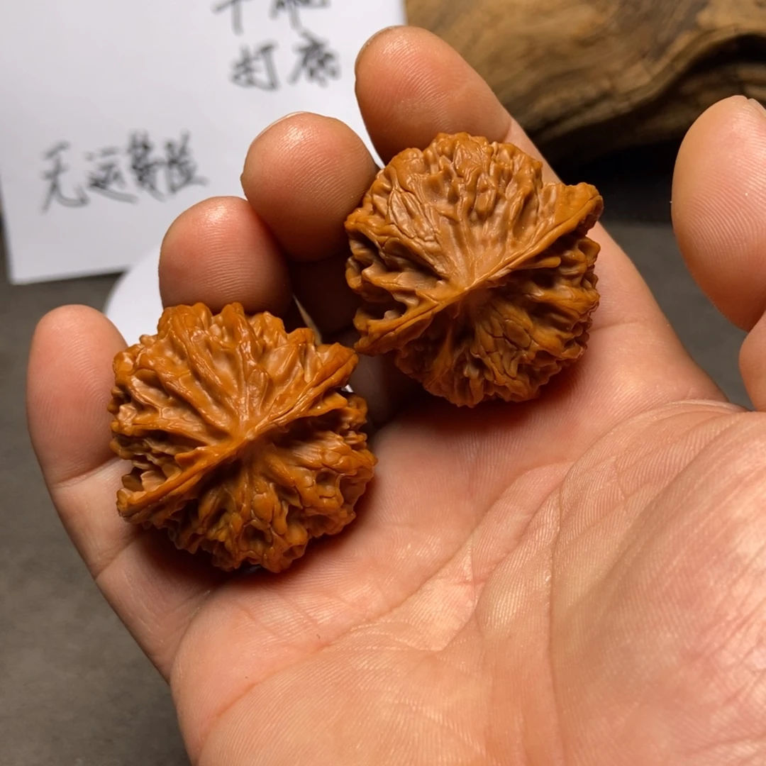 文玩核桃把件苹果园
