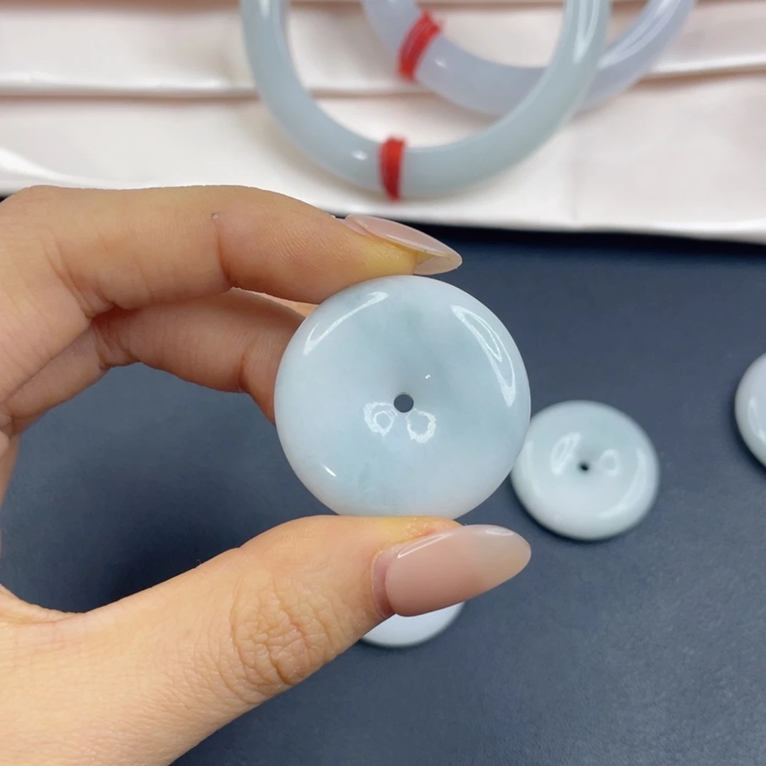 @***s翡翠未镶嵌手镯平安扣