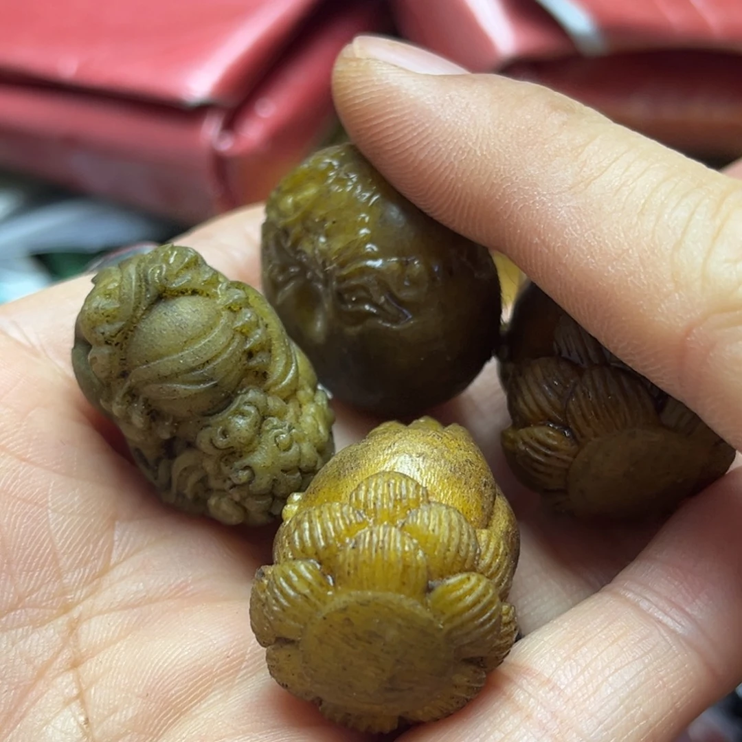 魔***手查罗石合金颈饰摆件一件一拍