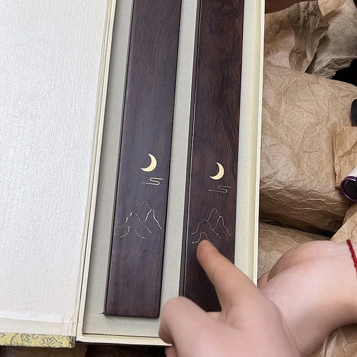 大叶紫檀（黑酸枝木类）