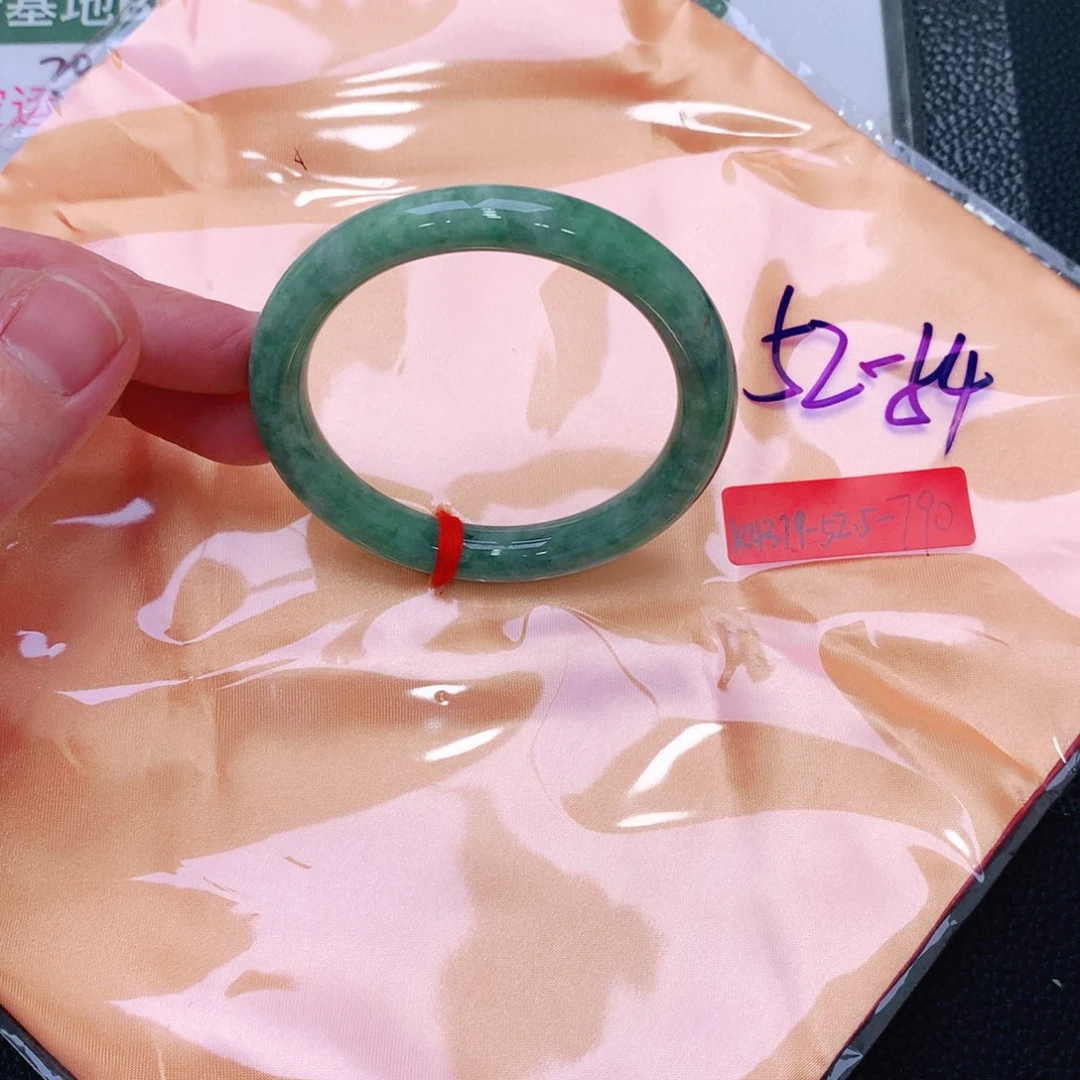 未镶嵌手镯翡翠缅甸翡翠手镯