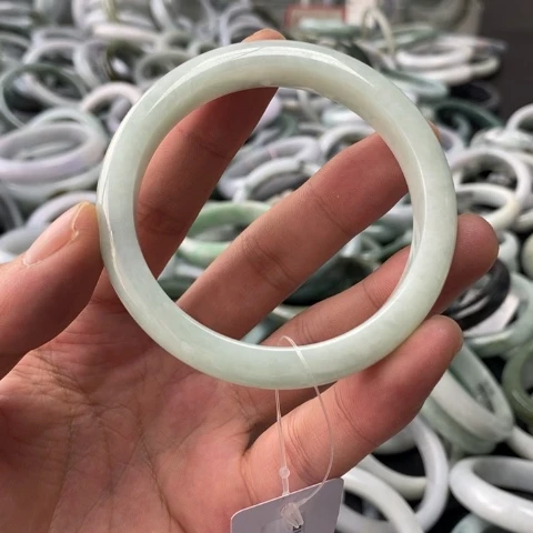 未镶嵌手镯翡翠翡翠手镯