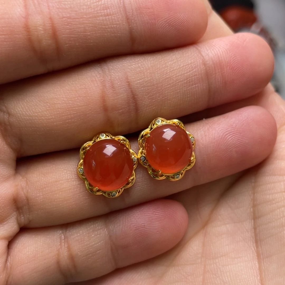 【闪购商品】银S925镶嵌原矿保山冰红太阳花耳钉南红玛瑙
